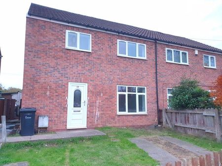 4 bedroom terraced house to rent - Photo 4