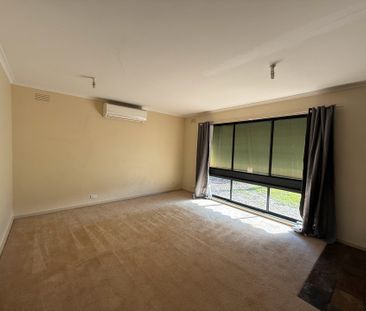 5 Julie Court, Corio - Photo 3