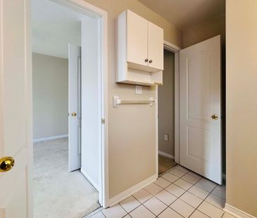 For Lease - 3851 Foxborough Trail, Mississauga, Ontario - Photo 2