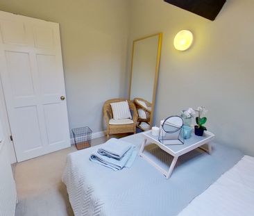 2 Bedroom Town House - Photo 4