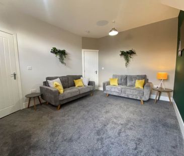 Beechwood Crescent (room 5), Burley, Leeds - Photo 5