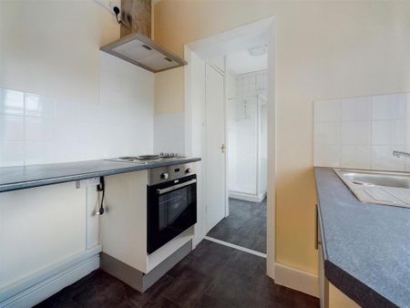 2 bedroom apartment to rent - Photo 4