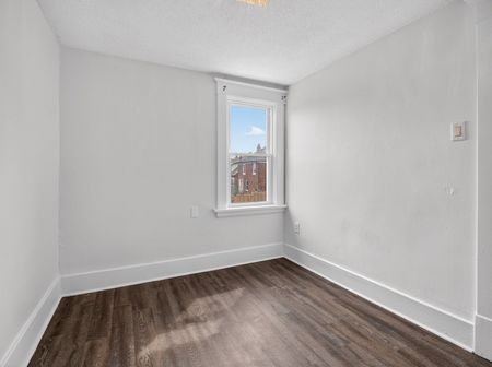 For Lease - 5070 Third Avenue, Niagara Falls, Ontario - Photo 5