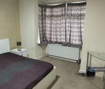 1 bedroom in a house share to rent - Photo 4