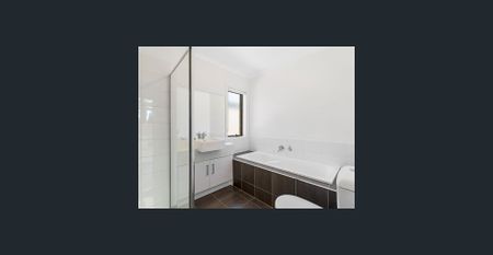 Modern & Well Appointed Two Bedroom Unit - Photo 5