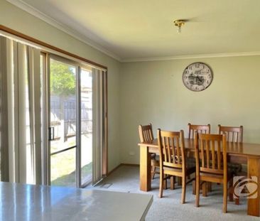 NEAT UNIT IN A CONVENIENT LOCATION! - Photo 3
