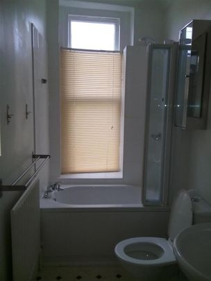 Manor Park, Redland, Bristol - Photo 1