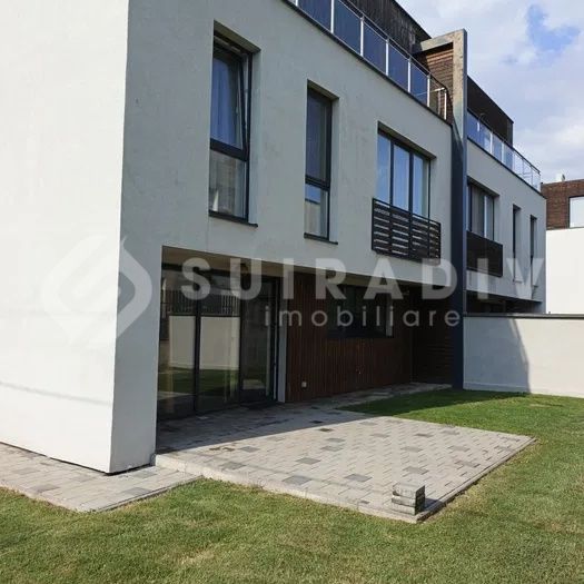 Casa tip duplex, pet friendly, garaj, curte de 300 mp- Europa - Photo 1