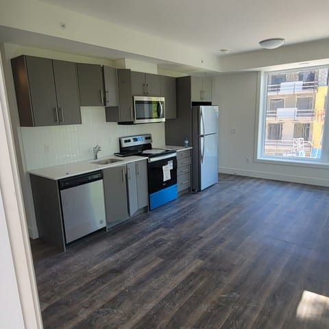 2 bedroom condo Waterloo - Photo 1