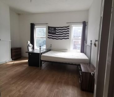 1 bedroom house of multiple occupation to rent - Photo 6