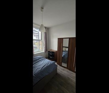Room in a Shared Flat, South Ealing Road, W5 - Photo 1