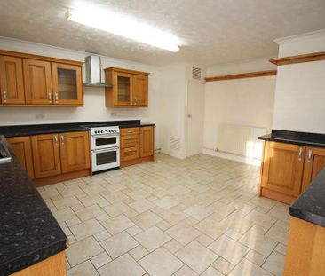 3 bedroom bungalow to rent - Photo 5