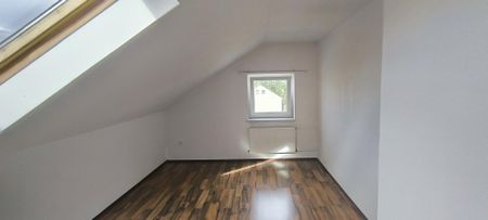 Pronájem bytu 3+1 98 m² - Fotografie 4