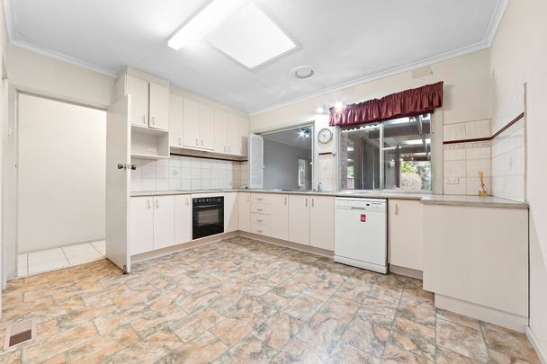 624 Mount Dandenong Road, Kilsyth. - Photo 1