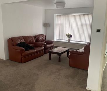 4 Bed Semi-Detached House, Montrose Road, S7 - Photo 5