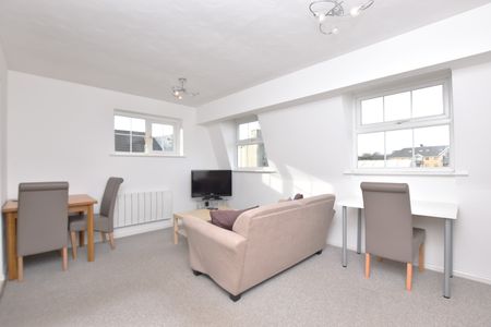 1 bedroom apartment to rent Red Lion Court, Bishop's Stortford, Hertfordshire, CM23 - Photo 2