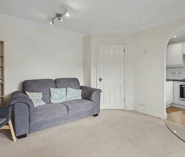 The Sycamores, Headington - Photo 2