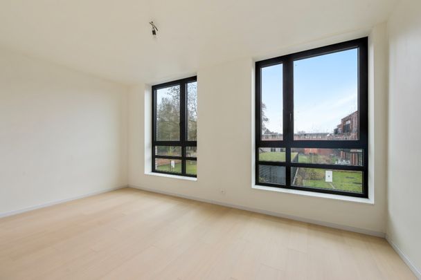 Halfopen bebouwing met 3 slaapkamers te huur in Sinaai - Photo 1