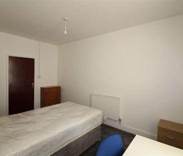 Hill Lane, **student Apartment** Student Apartment **, Southampton,... - Photo 1