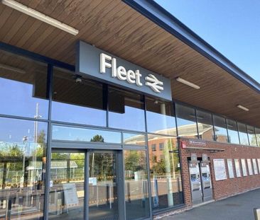 Fleet Road, Fleet, Hampshire, GU51 - Photo 1