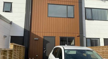 Modern Two-Bedroom Townhouse at Pacific Garden... - Photo 3