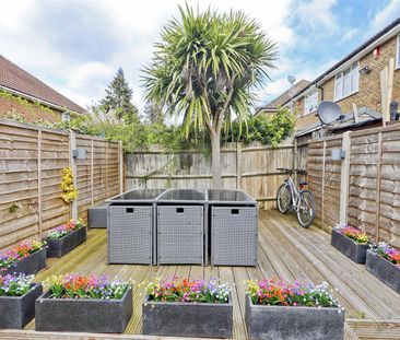 2 bedroom house - mid terrace - Photo 6