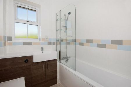 2 bedroom detached house to rent - Photo 5