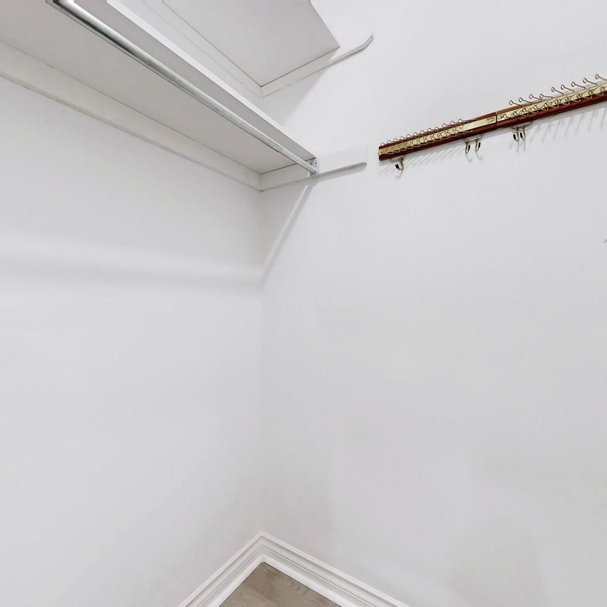 For Lease - 22 A Waltham Crescent, Richmond Hill, Ontario - Photo 1