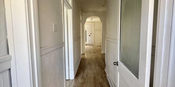 Ville-Marie - Superbe 6 1/2 Rénové - Photo 3