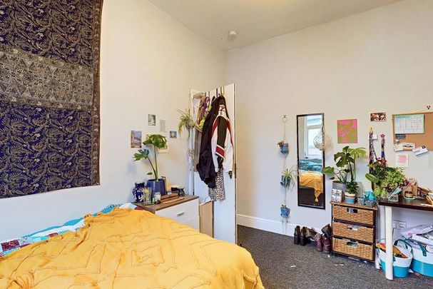 4 bedroom house to rent - Photo 1