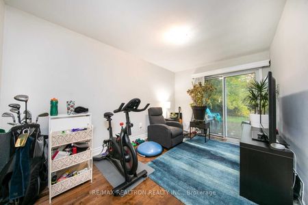 For Lease - 28 Irvington Crescent Unit# Main, Toronto, Ontario - Photo 3