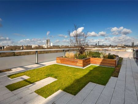Beautiful Nova apartment; 2 bedrooms, 2 bathrooms, kitchen and reception. With 24/7 concierge, a resident's gym, cinema, lounge, meeting room and roof garden. - Photo 5