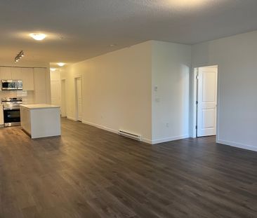The Grove Luxurious 3 Bedroom Plus Den - Photo 6
