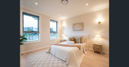 Modern 4-Bedroom Living in Prime Oran Park Location ! - Photo 4