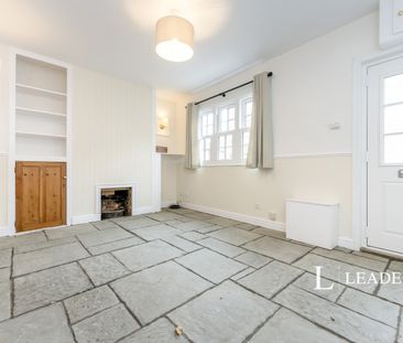 2 bedroom cottage to rent Mill Street, Newport Pagnell, MK16 8ER - Photo 3