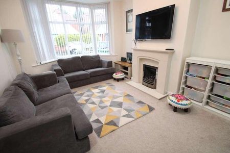 Lees Hall Crescent, Fallowfield, Manchester, M14 - Photo 3