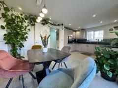 4 bedroom semi-detached house to rent - Photo 3