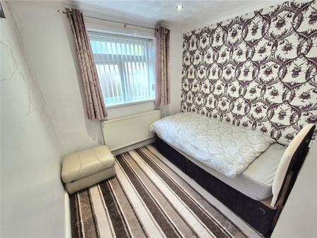 Rose Hill Avenue, 18, Blackburn, BB1 1YW, Lancashire - Photo 4
