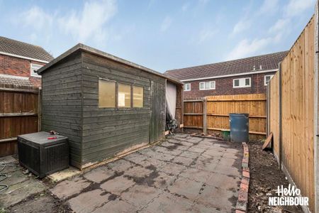 3 bedroom end of terrace house to rent - Photo 3