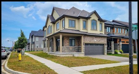 For Lease - 1 Sleeth Street, Brantford, Ontario - Photo 3