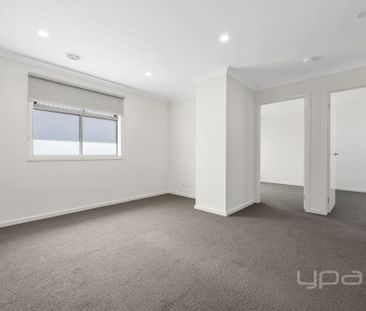 3 BEDROOM DOUBLE STORY FAMILY HOME - Photo 2