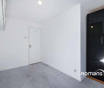 Madingley, Bracknell, Berkshire, RG12 - Photo 4