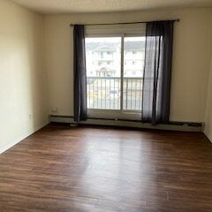 Green Glen A – 2 Bedroom - Photo 1