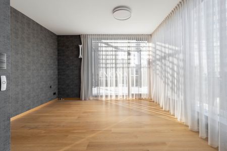 Penthouse z panoramicznym widokiem i tarasem - Photo 4