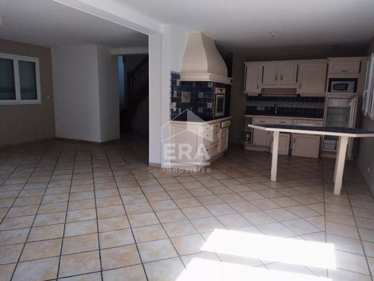 Local professionnel - Dieppe 6 pièce(s) 168.85m² - Photo 1