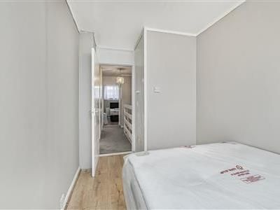 Prague Place, SW2 - Photo 1