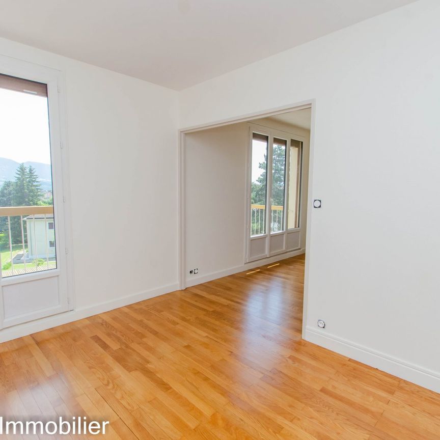 Location Appartement 3 pièces 69m² ST MARCELLIN 38160 - Photo 1