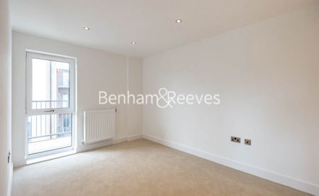 2 Bedroom flat to rent in Fairthorn Road, Charlton, SE7 - Photo 2