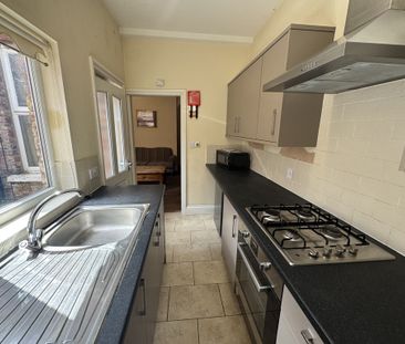 Farrar Street, Lawrence Street - P1349 - Photo 4