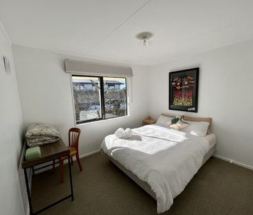 This well-presented three-bedroom, one-bathroom home is located in ... - Photo 2